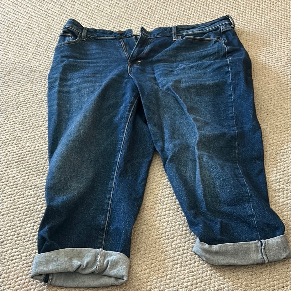 ✨Moving Sale✨ a.n.a Boyfriend Jeans